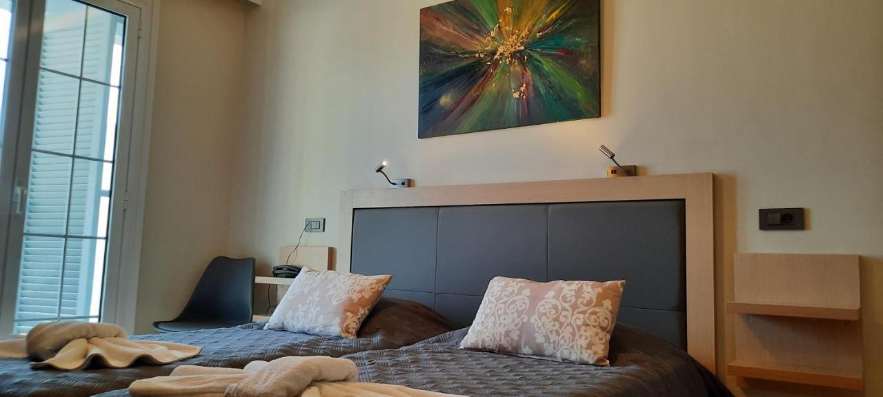 Angelo Cafe Hotel Tolón Zewnętrze zdjęcie